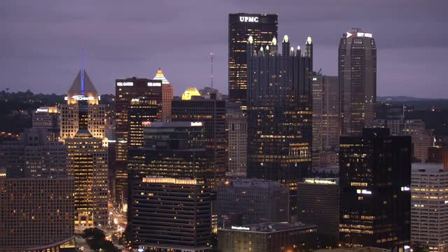 Dynamic Pittsburgh Zoom Out