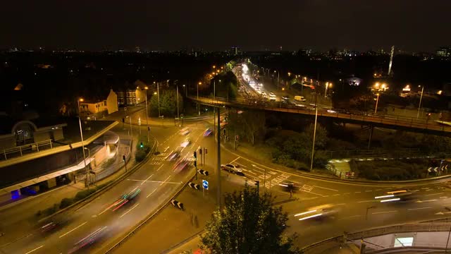 Hogarth Roundabout - London Intersection time lapse at night.