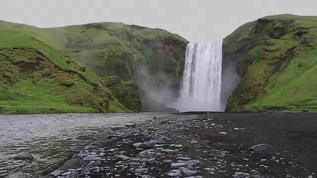 Skógafoss waterfall: front view / slow motion / Iceland