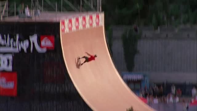 DANNY WAY_DC SHOES_ SELECTS_ProRes422.mov