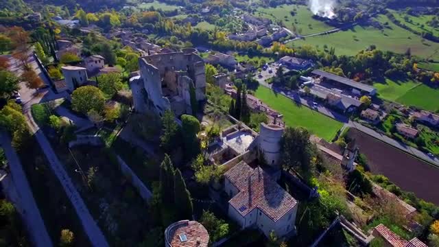 Montbrun les Bains village Drome France 02
