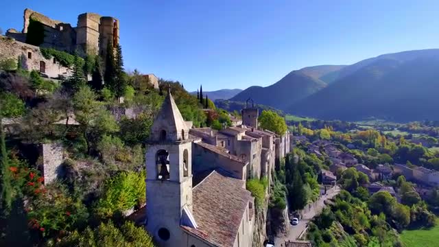 Montbrun les Bains village Drome France 05