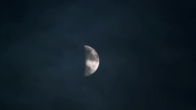 Moon 01 Timelapse