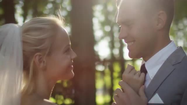 07_38_15_Newlyweds 07_38_15_Newlyweds