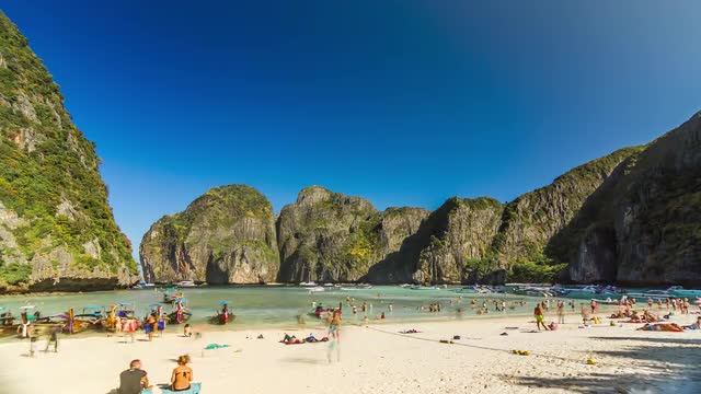 Timelapse of the Maya bay beach on Phi Phi Ley Island, Thailand.