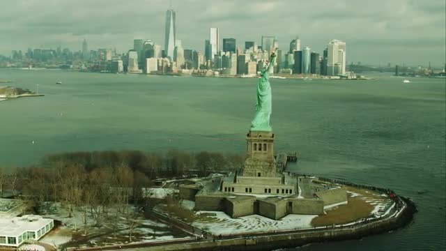 Wide Shot Liberty Island 360 in winter