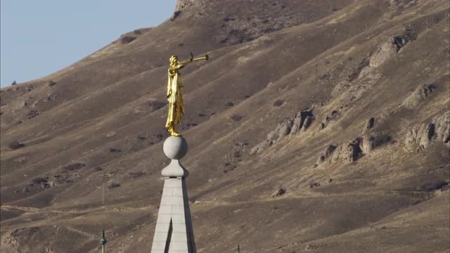 Gold statue of Moroni atop the Salt Lake City Temple.