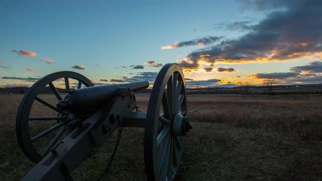 4K Sunset Battlefield Canon Motion Timelapse