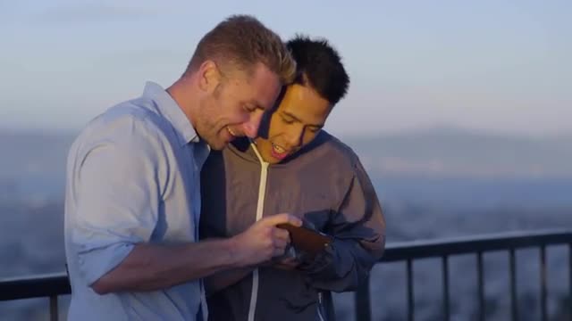 Man Takes Photo Of His Boyfriend At Scenic Overlook In San Francisco 