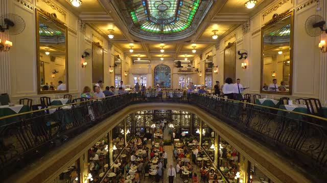 Confeitaria Colombo, Art Nouveau architecture inside the traditional confectioner and restaurant in 