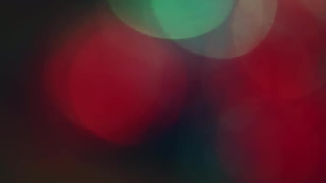 4K Shaky Of Focus Circular Bokeh Red and Green
