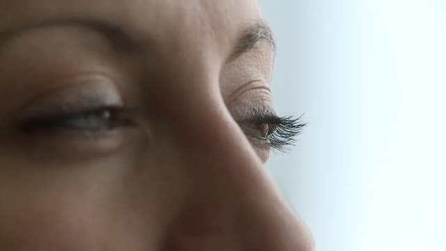Female - Early 30's closeup of eyes (3 of 4)