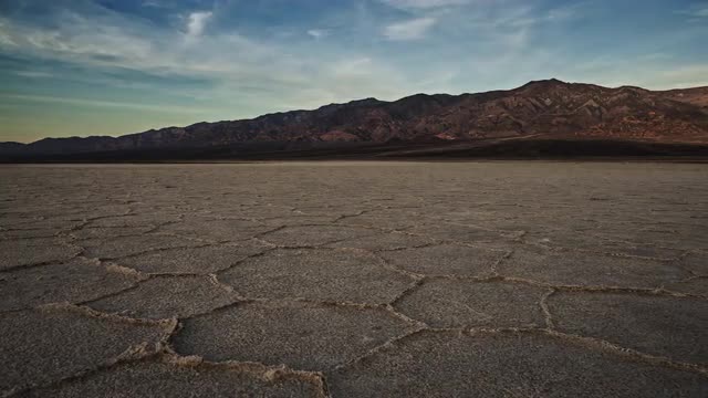 Time-Lapse of salt flats at Badwater Basin in Death Valley National Park