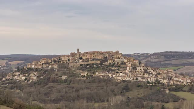 Cordes-sur-Ciel, France - Timelapse  - Global view of the village