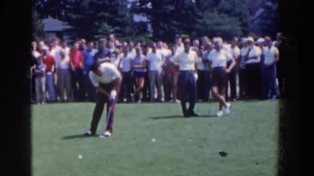 1961: golfing in the turn of the century, missing the important putt RIDGEFIELD, NEW-JERSEY