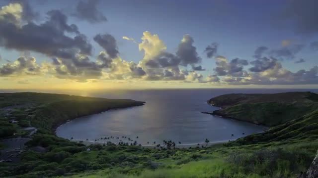 Dynamic Hanauma Bay Dawn Time Lapse Oahu, Hawaii, 4K