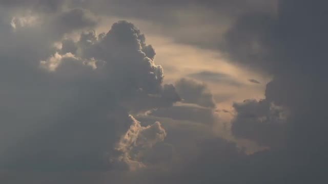Taymlaps Beautiful Cumulus Clouds in Summer Approaching Storm