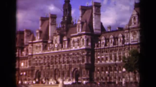 1939: view of a large building with many structural components PARIS FRANCE