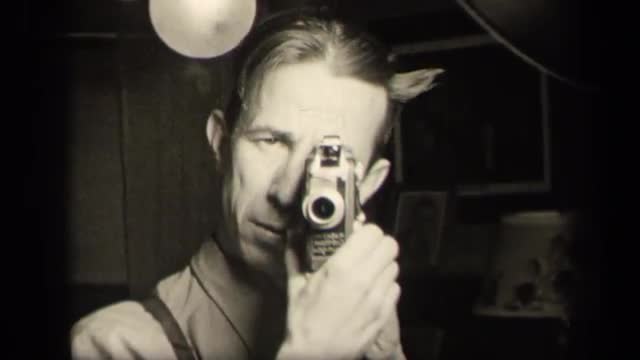 1942: man recording himself on mirror SEBRING OHIO
