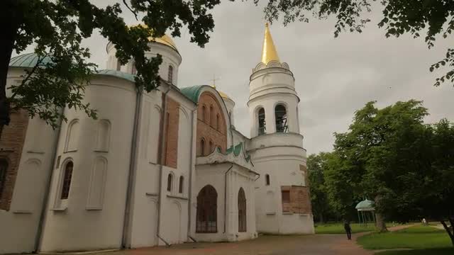 Silhouette Walks by Path Along Cathedral Park Beautiful Springtime Landscape Positive Emotions Archi