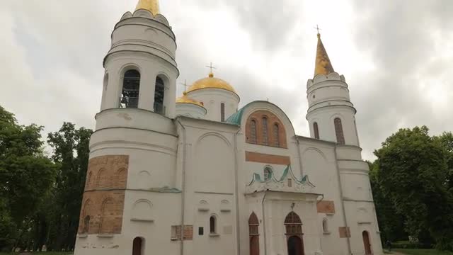 Narrow Footpath to Transfiguration Cathedral Chernihiv Green Lawns Park Beautiful Nature in Cloudy S