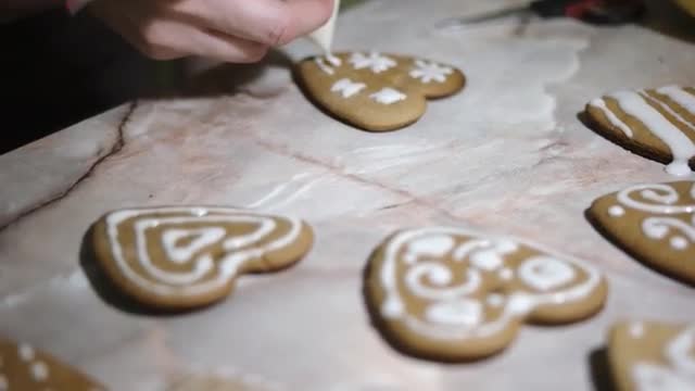 Making and Glazing Christmas Cookies With Cookie Cutters