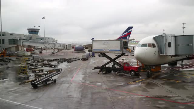 barcelona sunset port vell traffic circle metal sculpture 4k time lapse spain