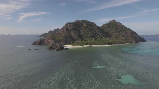 FLYING TOWARDS ISLAND