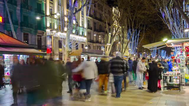 barcelona la rambla crowded street night light 4k time lapse spain
