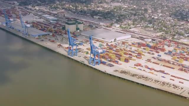 WS POV AERIAL ZI View of shipping port / United States