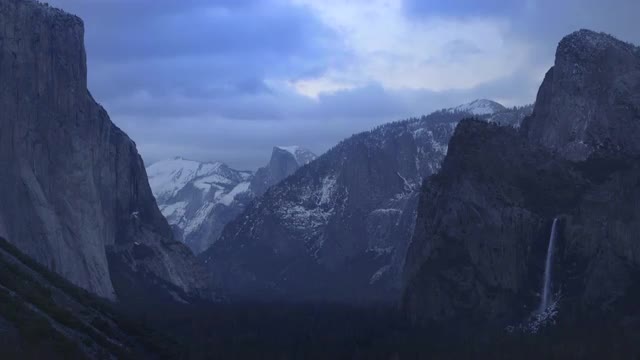Yosemite Tunnel View