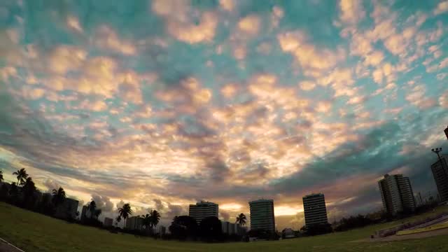 TimeLapse sunset full of clouds