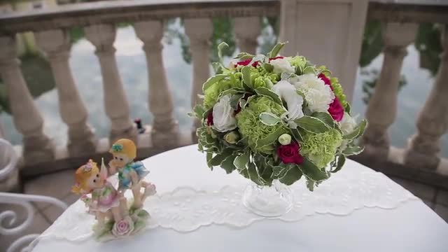 Wedding bouquet of the bride .