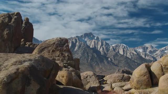 Fly towards Sierra Nevadas - Drone