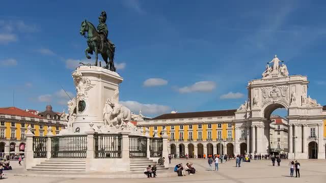 Time lapse of pedestrians in Praca do Commercio, Lisbon, Portugal