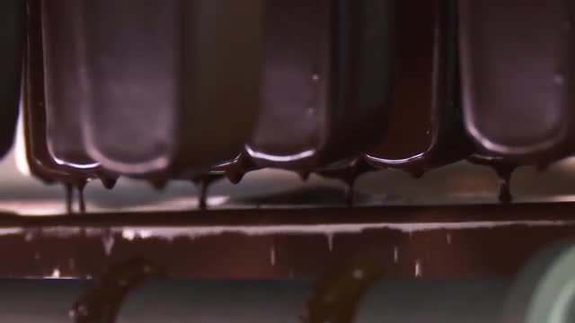 Ice cream in chocolate glaze.