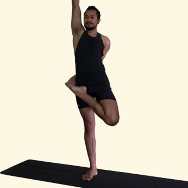 Standing Half Bound Lotus by 💖 P. Exercise Howto Skimble