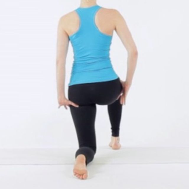 Square Hips by 💖 P. Exercise Howto Skimble Workout Trainer