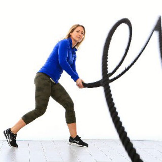 Battle Rope Hipp Toss by Remzi Ozcan Exercise Howto Skimble