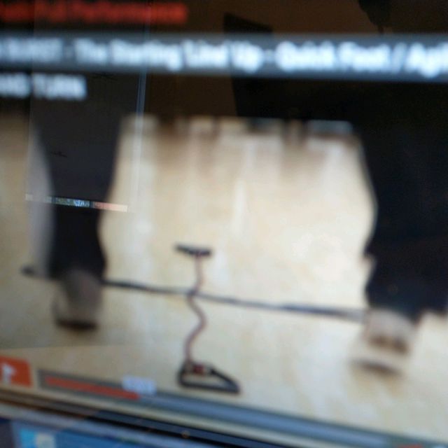 X Jump Turns Exercise Howto Workout Trainer by Skimble