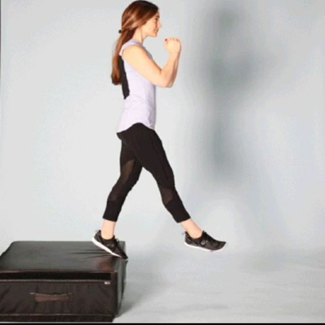 Depth jump plus jump Exercise Howto Workout Trainer by Skimble