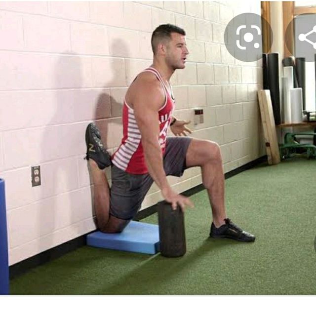 COUCH STRETCH by Vincent Higgins Exercise Howto Skimble