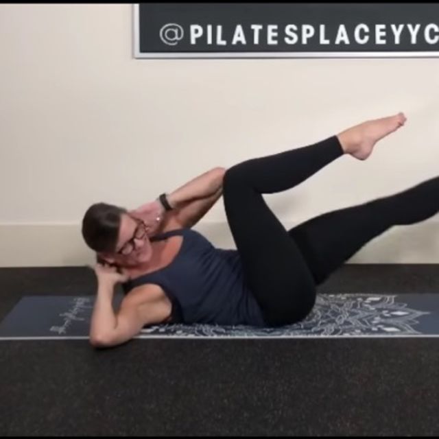 Oblique Crunches Knees Bent Exercise Howto Skimble