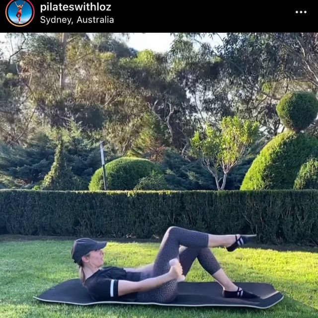 Knee Drives With Bicep Curl In Sit Up Exercise Howto Workout