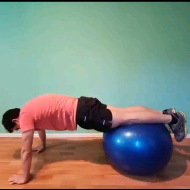 Swiss Ball Pike Up by Francisco Perez Ejercicio Cómo hacerlo Skimble