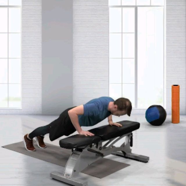 Incline Push Up With Rotation by Francisco Perez Ejercicio Cómo