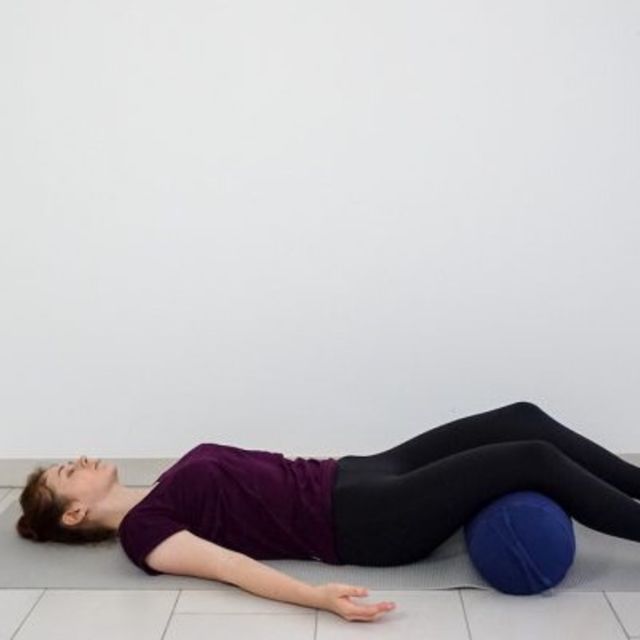 Ab Squeeze by Amy Snelgrove Exercise Howto Skimble