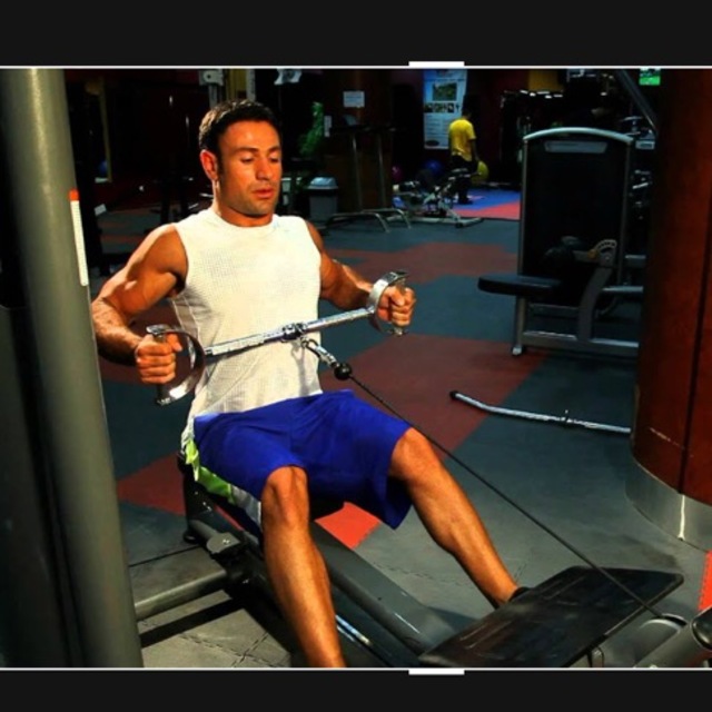 Wide Neutral Grip Seated Rows by Elliott Konieczka Exercise Howto