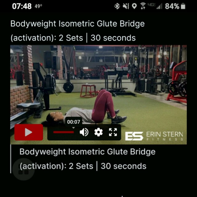 Bodyweight Isometric Glute Bridge (activation) Superset with Quadruped