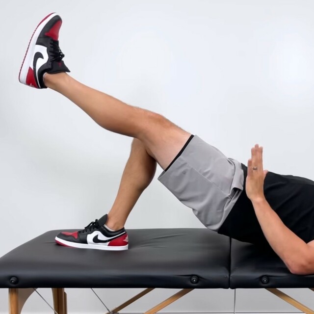 Straight Leg Raise by Robbie De Clercq - Exercise How-to - Skimble